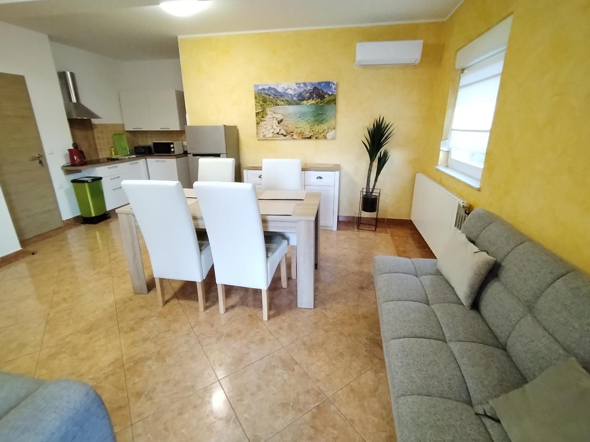 Bartol Apartment *